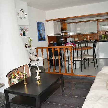 Ferienhaus Con Jardin Y Piscina